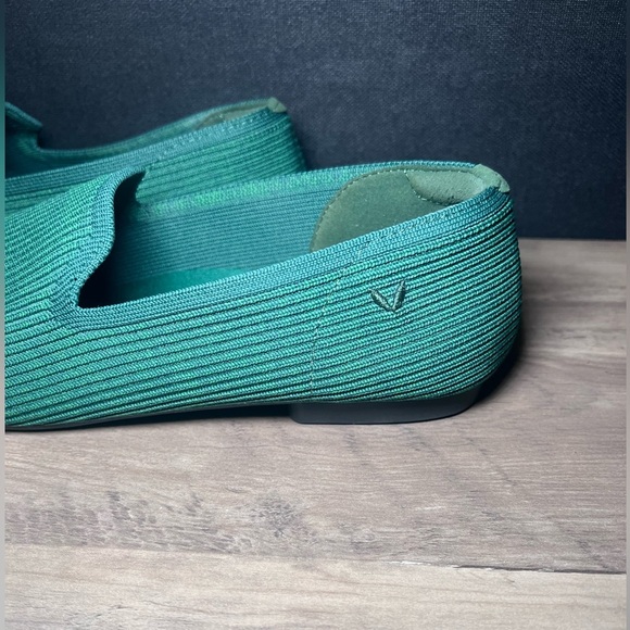 Women's VIVAIA Forest Green MARGOT 2.0 Square Toe V-Cut Flats EU Sz 40.5 US 9.5. - Picture 3 of 8